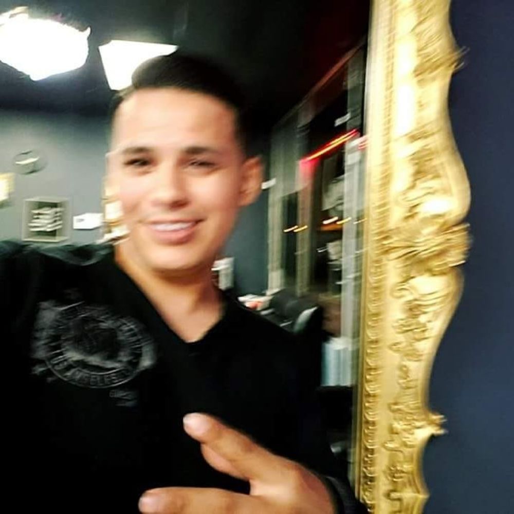 Meet your Posher, Manuel